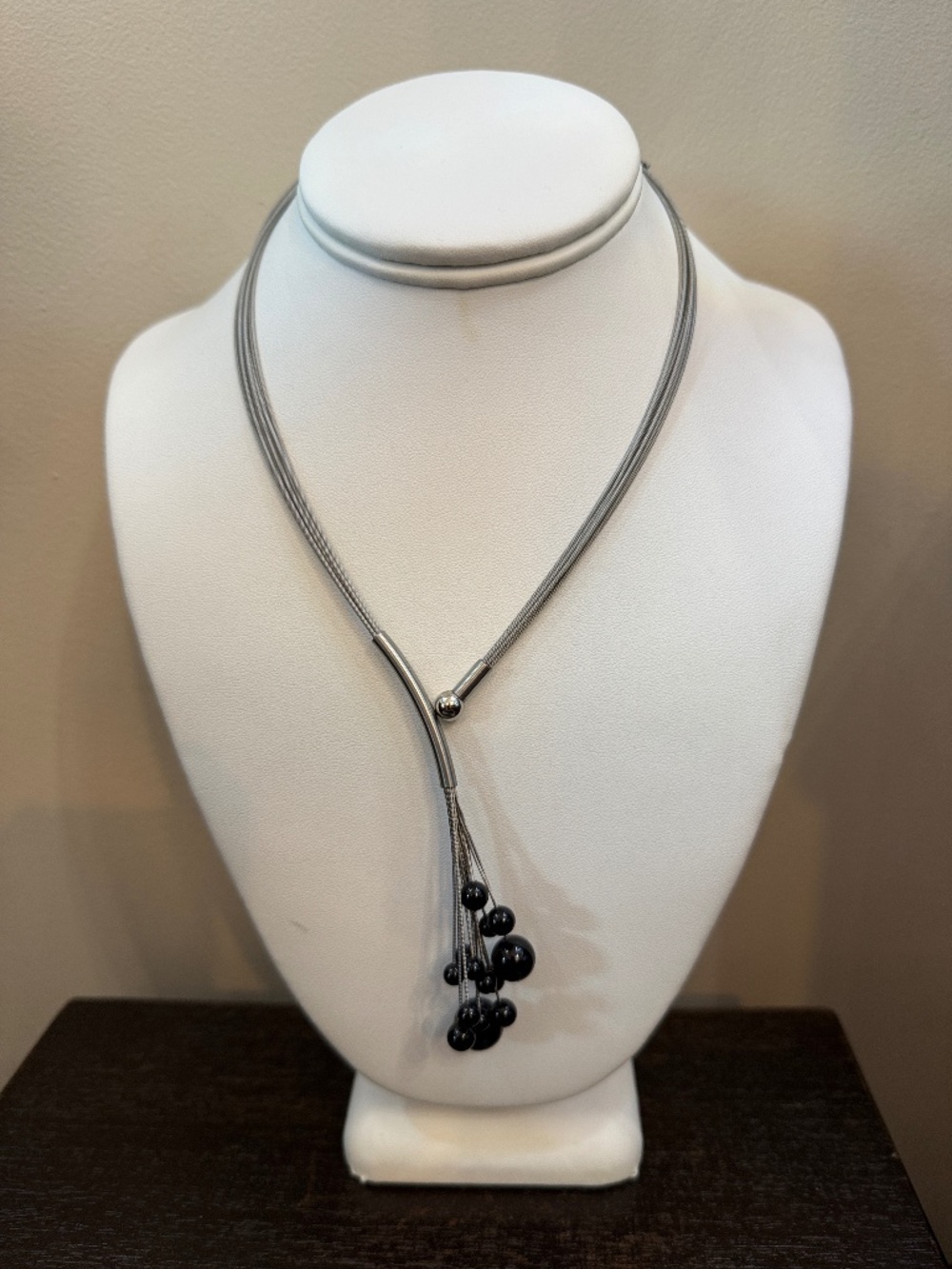 Charizzma magnetic metal necklace with onyx balls